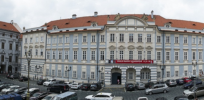 Академия исполнительских искусств в Праге