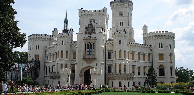 Замок Глубок-над-Влтавой